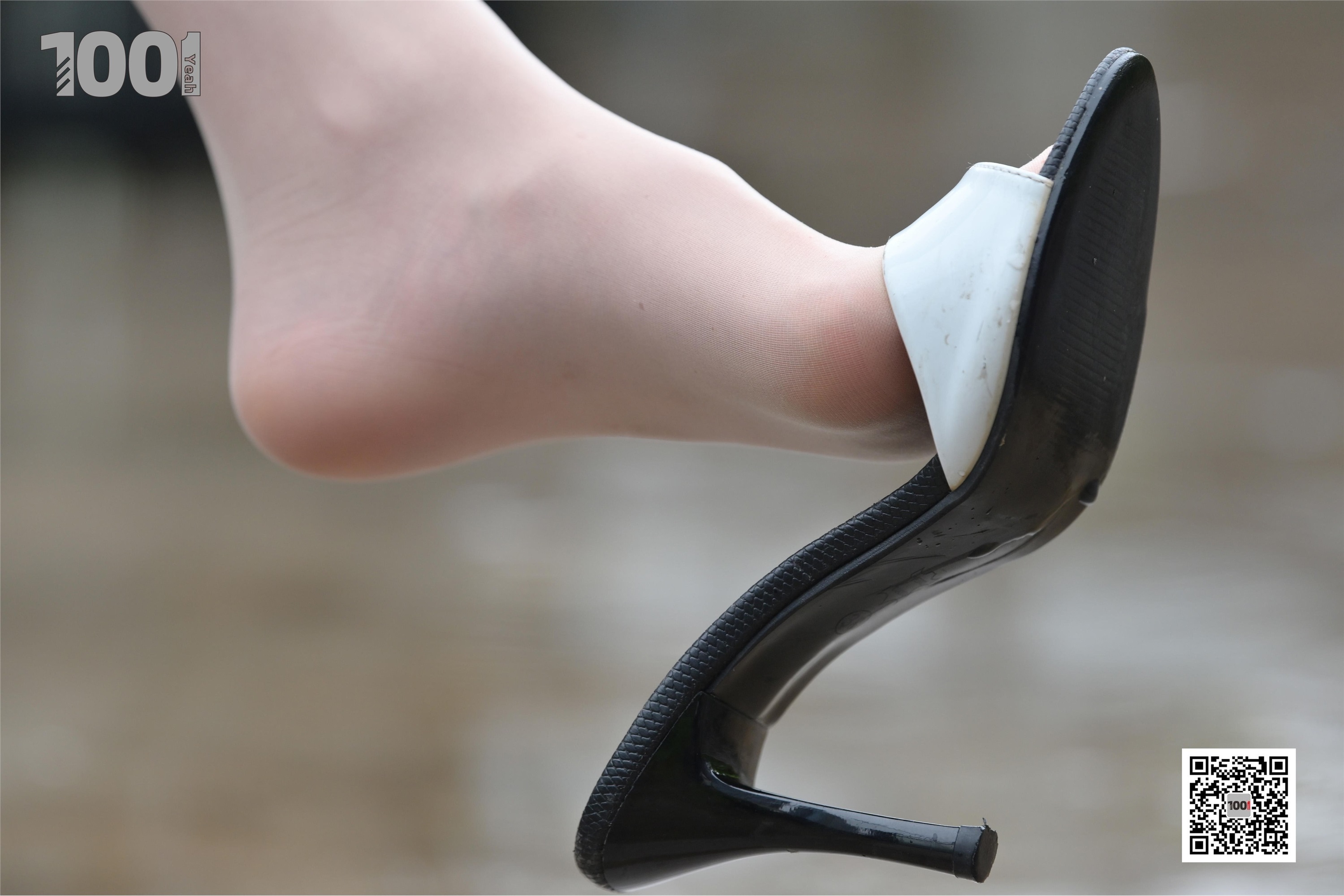 IESS异思趣向  一千零一夜《雨中漫步2》